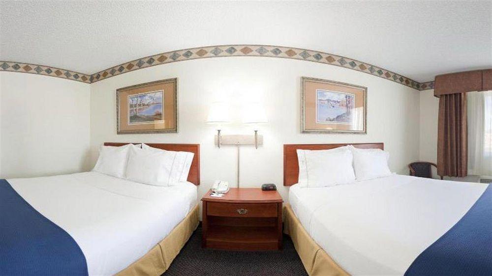 Holiday Inn Express Casper I-25 By Ihg Bagian luar foto